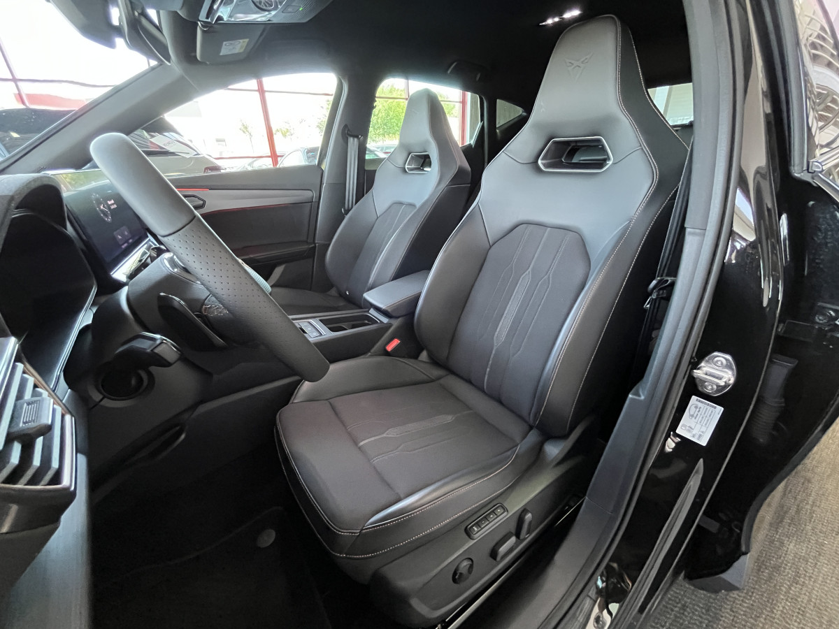 CUPRA FORMENTOR 1,4 E-HYBRID 245 VZ DSG6  GPS CAMERA KEYLESS FULL LED VIRTUAL COCKPIT PARK PILOT DRIVE PROFILE REGULATEUR LIMITEUR JANTES 19 PACK HIVER EXCELLENT ETAT