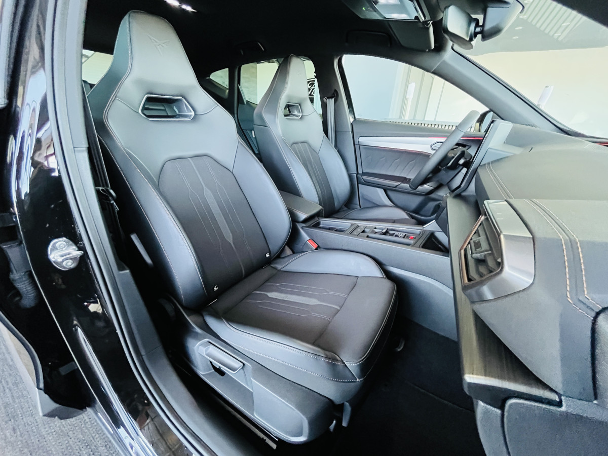 CUPRA FORMENTOR 1,4 E-HYBRID 245 VZ DSG6  GPS CAMERA KEYLESS FULL LED VIRTUAL COCKPIT PARK PILOT DRIVE PROFILE REGULATEUR LIMITEUR JANTES 19 PACK HIVER EXCELLENT ETAT