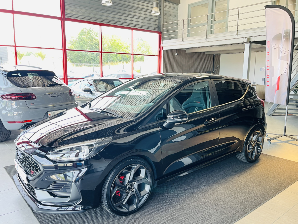 FORD FIESTA ST 1,5 200 PHASE 2  PACK PERFORMANCE DIFFERENTIEL A GLISSEMENT  GPS CAMERA REGULATEUR LIMITEUR  PACK HIVER FULL LED KEYLESS VIRTUAL COCKPIT ETAT NEUF