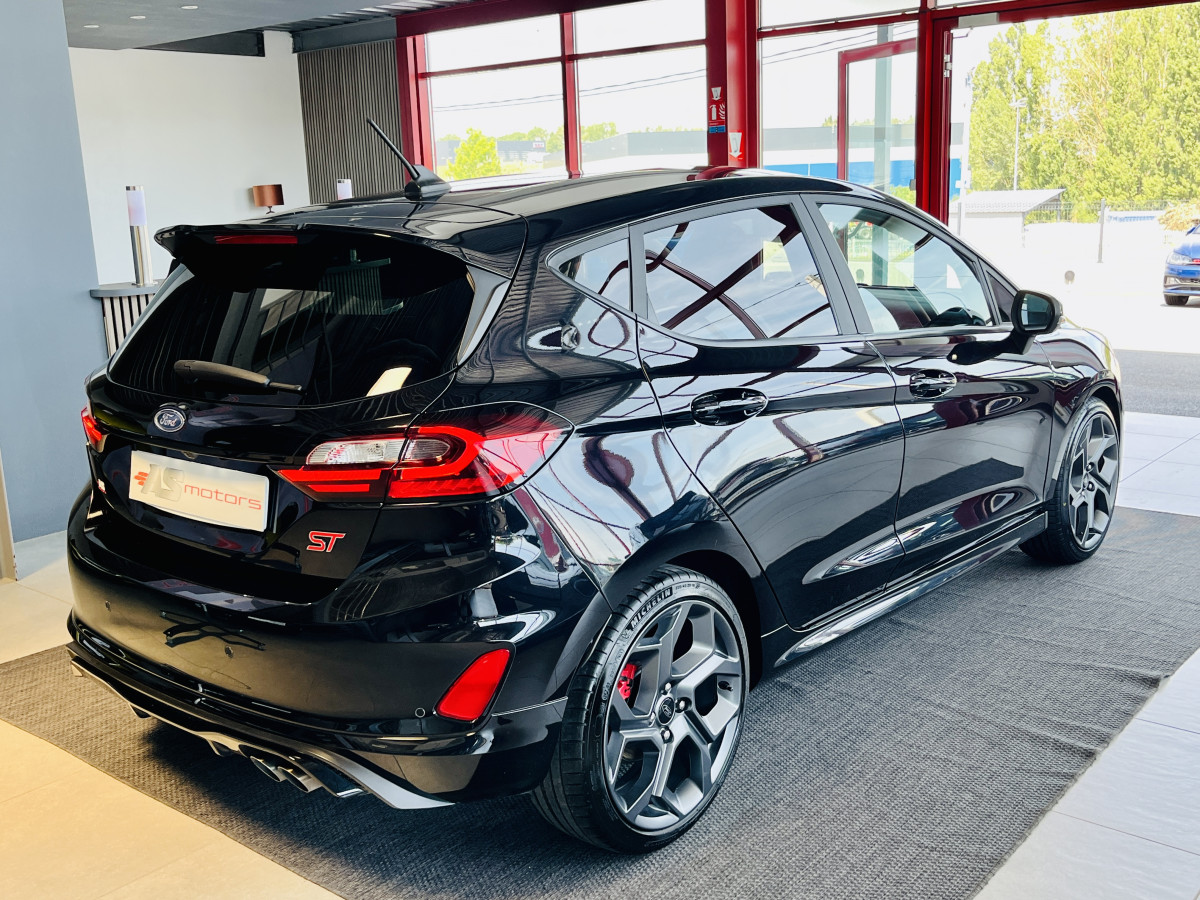 FORD FIESTA ST 1,5 200 PHASE 2  PACK PERFORMANCE DIFFERENTIEL A GLISSEMENT  GPS CAMERA REGULATEUR LIMITEUR  PACK HIVER FULL LED KEYLESS VIRTUAL COCKPIT ETAT NEUF