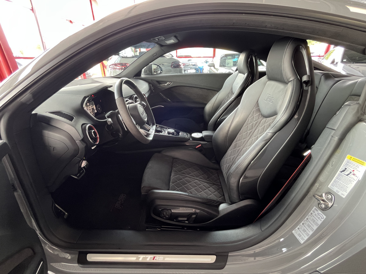 AUDI TTRS 2,5 TFSI 400 QUATTRO S-TRONIC 7 GPS CAMERA PACK CARBON  AUDI MAGNETIC RIDE  DRIVE SELECT REGULATEUR LIMITEUR  ECHAPPEMENT RS HIFI B&O SIEGES RS FEUX FULL LED EXCELLENT ETAT