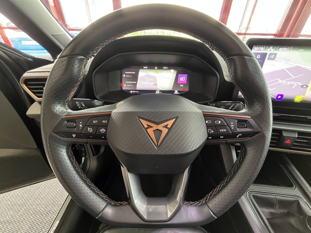 CUPRA FORMENTOR 2,0 TDI 150  GPS CAMERA KEYLESS FULL LED APPLE CARPLAY VIRTUAL COCKPIT PARK PILOT DRIVE PROFILE REGULATEUR LIMITEUR JANTES 19 PACK HIVER EXCELLENT ETAT