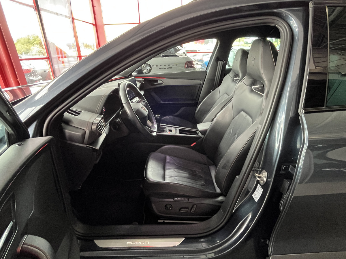 CUPRA FORMENTOR 2,0 TDI 150  GPS CAMERA KEYLESS FULL LED APPLE CARPLAY VIRTUAL COCKPIT PARK PILOT DRIVE PROFILE REGULATEUR LIMITEUR JANTES 19 PACK HIVER EXCELLENT ETAT