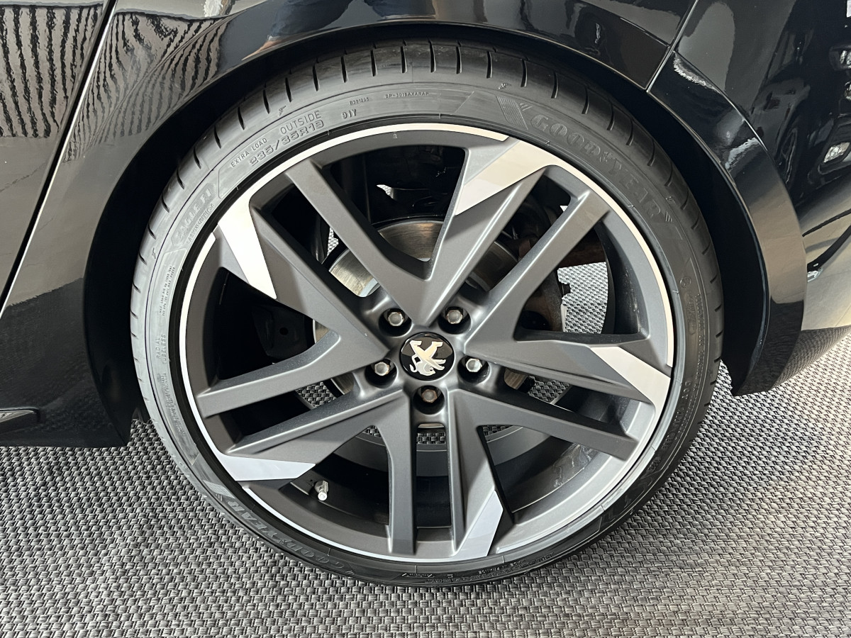 PEUGEOT 308 GTI 1,6 263 PHASE 2 TOIT PANORAMIQUE GPS CAMERA KEYLESS  HIFI DENON REGULATEUR LIMITEUR APPLE CARPLAY DIFFERENTIEL A GLISSEMENT JANTES 19 PARK ASSIST