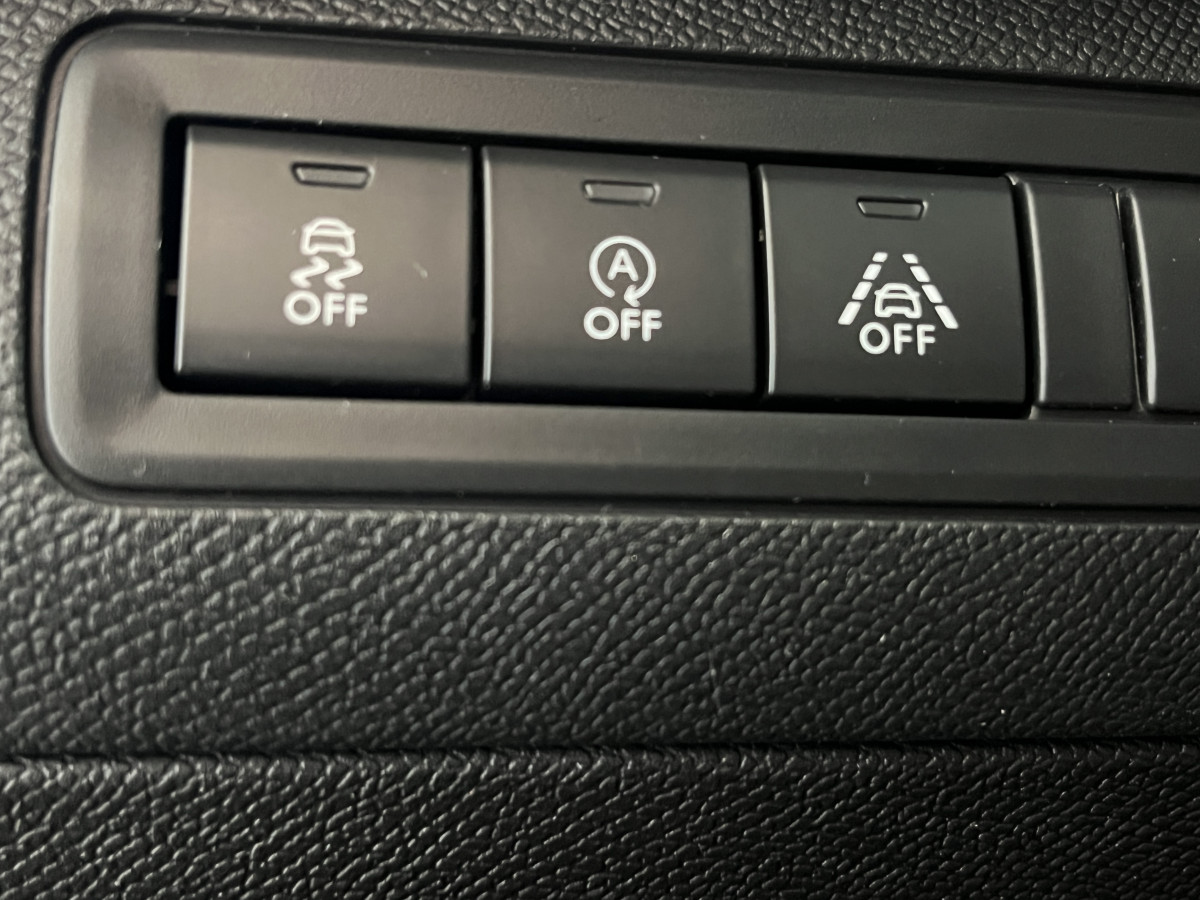 PEUGEOT 308 GTI 1,6 263 PHASE 2 TOIT PANORAMIQUE GPS CAMERA KEYLESS  HIFI DENON REGULATEUR LIMITEUR APPLE CARPLAY DIFFERENTIEL A GLISSEMENT JANTES 19 PARK ASSIST
