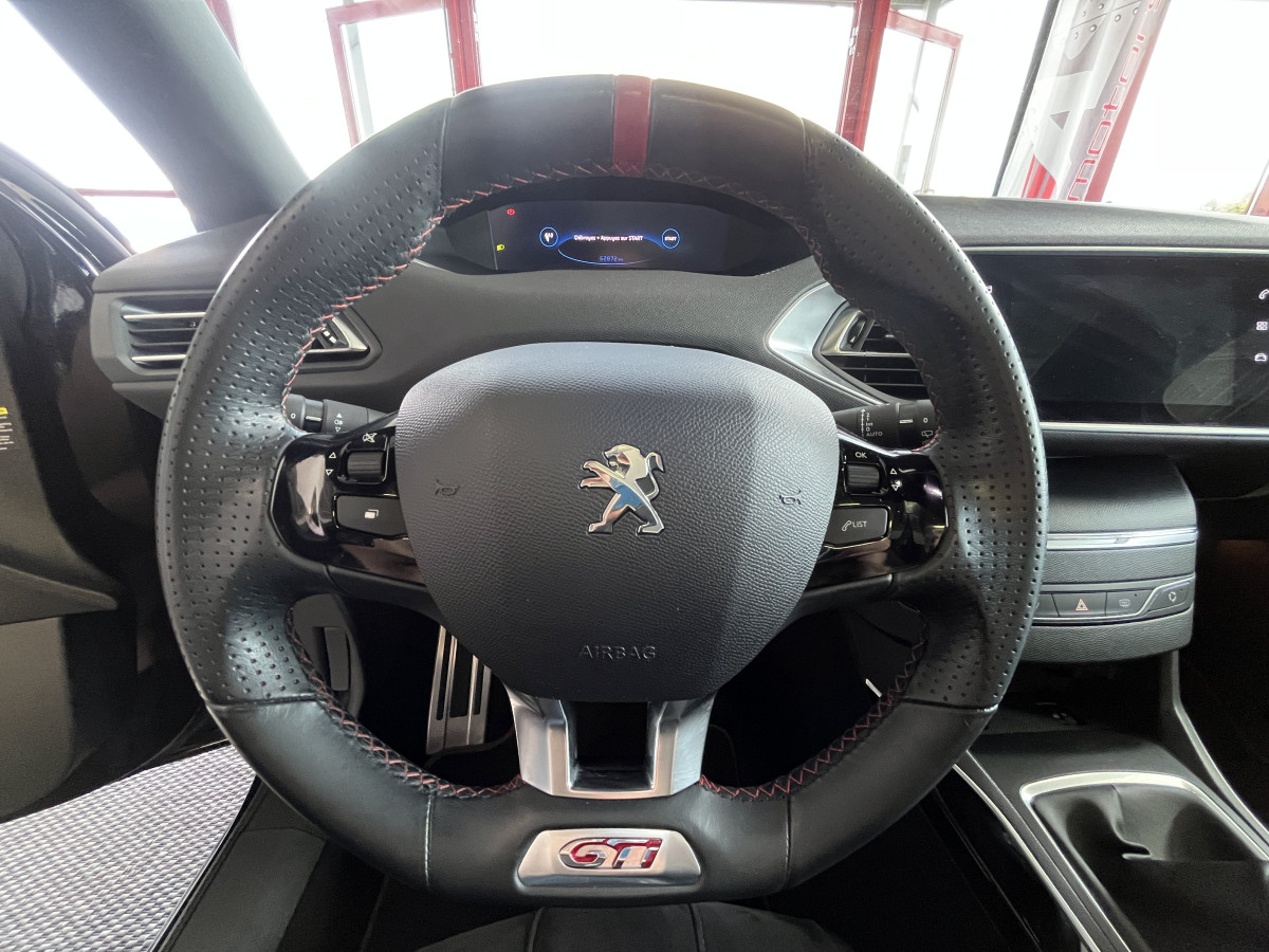 PEUGEOT 308 GTI 1,6 263 PHASE 2 TOIT PANORAMIQUE GPS CAMERA KEYLESS  HIFI DENON REGULATEUR LIMITEUR APPLE CARPLAY DIFFERENTIEL A GLISSEMENT JANTES 19 PARK ASSIST