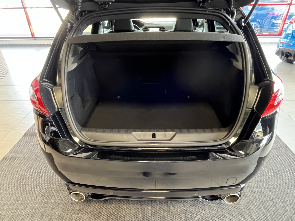 PEUGEOT 308 GTI 1,6 263 PHASE 2 TOIT PANORAMIQUE GPS CAMERA KEYLESS  HIFI DENON REGULATEUR LIMITEUR APPLE CARPLAY DIFFERENTIEL A GLISSEMENT JANTES 19 PARK ASSIST