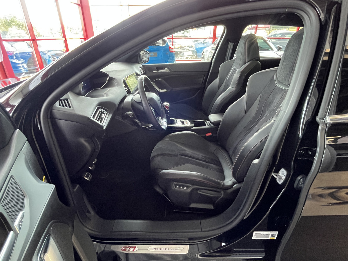 PEUGEOT 308 GTI 1,6 263 PHASE 2 TOIT PANORAMIQUE GPS CAMERA KEYLESS  HIFI DENON REGULATEUR LIMITEUR APPLE CARPLAY DIFFERENTIEL A GLISSEMENT JANTES 19 PARK ASSIST