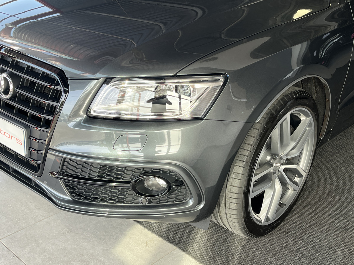 AUDI SQ5 3,0  TDI V6 326 COMPETITION  BVA8 QUATTRO ATTELAGE  GPS HIFI B&O KEYLESS REGULATEUR ADAPTATIF  BI-XENON  PARK PILOT  DRIVE SELECT JANTE 21  EXCELLENT ETAT
