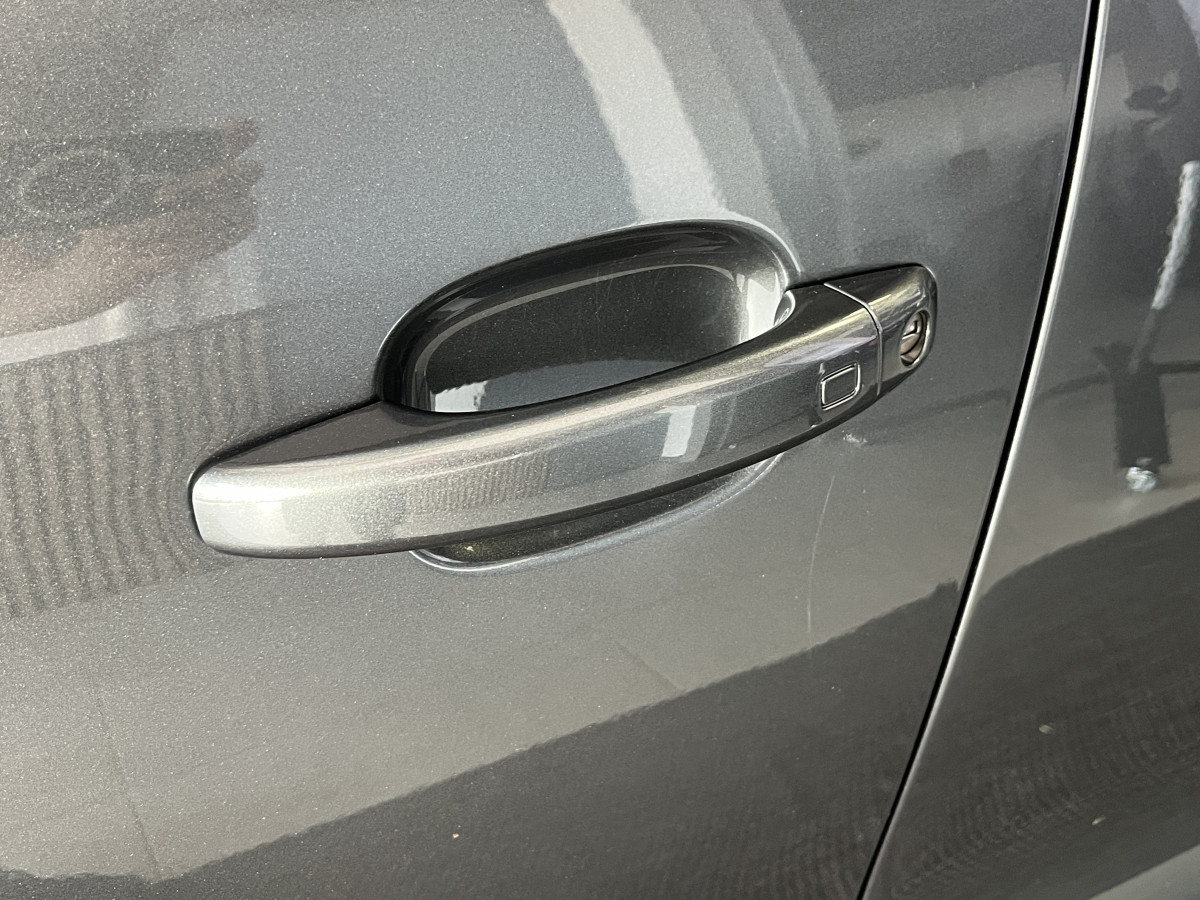 AUDI SQ5 3,0  TDI V6 326 COMPETITION  BVA8 QUATTRO ATTELAGE  GPS HIFI B&O KEYLESS REGULATEUR ADAPTATIF  BI-XENON  PARK PILOT  DRIVE SELECT JANTE 21  EXCELLENT ETAT