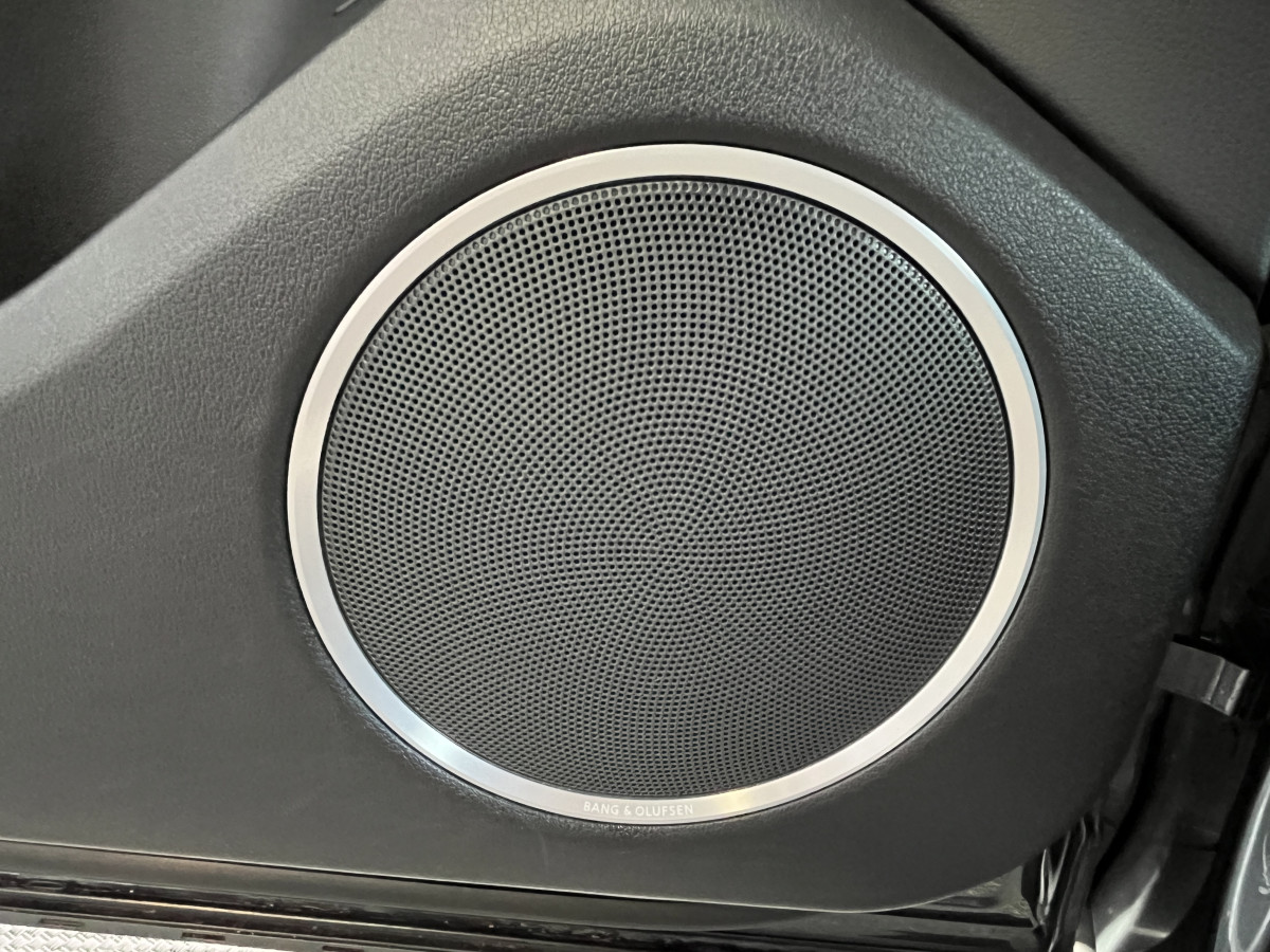 AUDI SQ5 3,0  TDI V6 326 COMPETITION  BVA8 QUATTRO ATTELAGE  GPS HIFI B&O KEYLESS REGULATEUR ADAPTATIF  BI-XENON  PARK PILOT  DRIVE SELECT JANTE 21  EXCELLENT ETAT