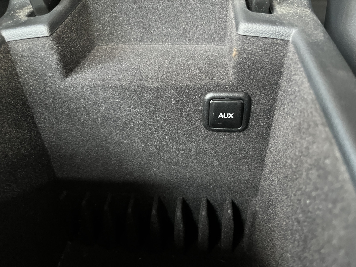 AUDI SQ5 3,0  TDI V6 326 COMPETITION  BVA8 QUATTRO ATTELAGE  GPS HIFI B&O KEYLESS REGULATEUR ADAPTATIF  BI-XENON  PARK PILOT  DRIVE SELECT JANTE 21  EXCELLENT ETAT