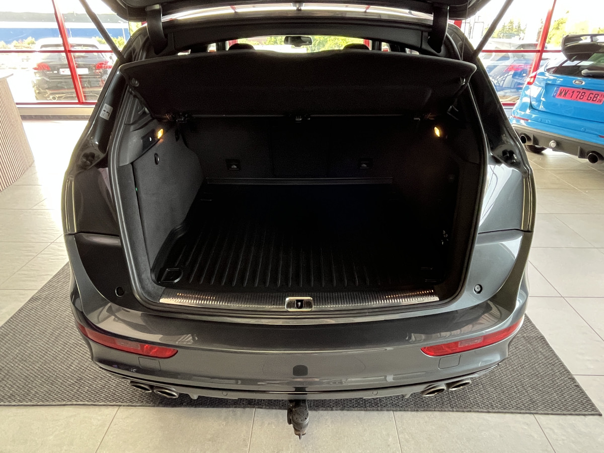 AUDI SQ5 3,0  TDI V6 326 COMPETITION  BVA8 QUATTRO ATTELAGE  GPS HIFI B&O KEYLESS REGULATEUR ADAPTATIF  BI-XENON  PARK PILOT  DRIVE SELECT JANTE 21  EXCELLENT ETAT