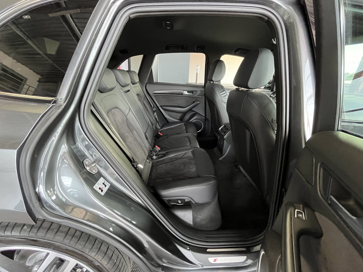 AUDI SQ5 3,0  TDI V6 326 COMPETITION  BVA8 QUATTRO ATTELAGE  GPS HIFI B&O KEYLESS REGULATEUR ADAPTATIF  BI-XENON  PARK PILOT  DRIVE SELECT JANTE 21  EXCELLENT ETAT