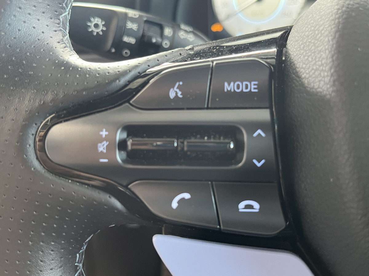 HYUNDAI I20 N 1,6 T-GDI 204 GPS CAMERA APPLE CARPLAY REGULATEUR LIMITEUR KEYLESS VIRTUAL COCKPIT DRIVE SELECT HIFI BOSE FULL LED DIFFERENTIEL A GLISSEMENT ETAT NEUF