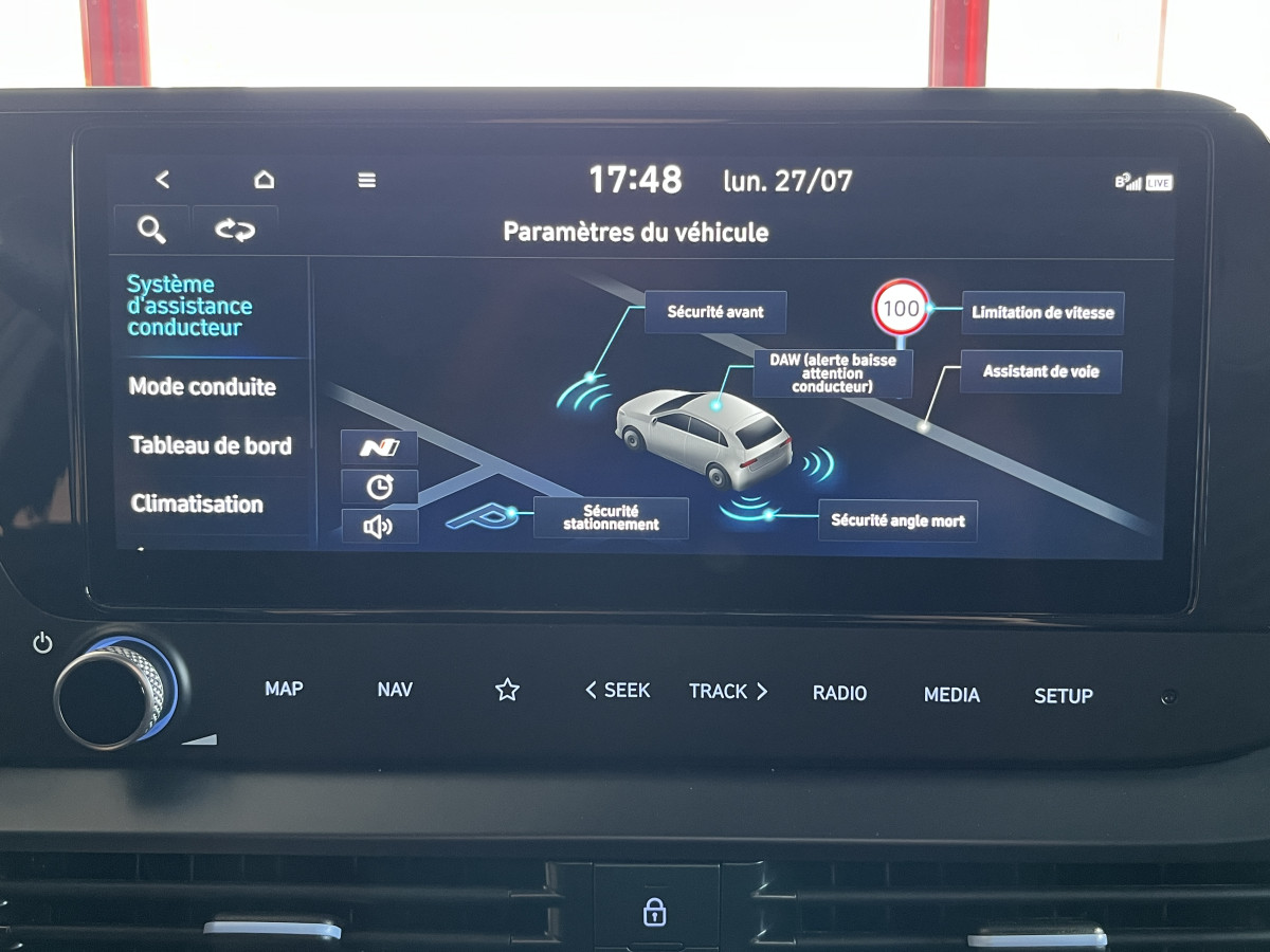 HYUNDAI I20 N 1,6 T-GDI 204 GPS CAMERA APPLE CARPLAY REGULATEUR LIMITEUR KEYLESS VIRTUAL COCKPIT DRIVE SELECT HIFI BOSE FULL LED DIFFERENTIEL A GLISSEMENT ETAT NEUF