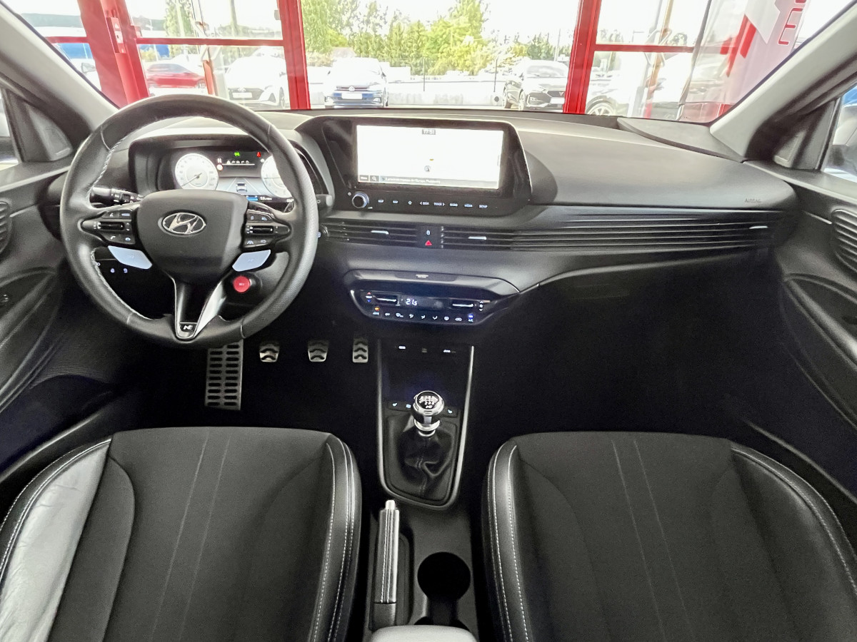 HYUNDAI I20 N 1,6 T-GDI 204 GPS CAMERA APPLE CARPLAY REGULATEUR LIMITEUR KEYLESS VIRTUAL COCKPIT DRIVE SELECT HIFI BOSE FULL LED DIFFERENTIEL A GLISSEMENT ETAT NEUF