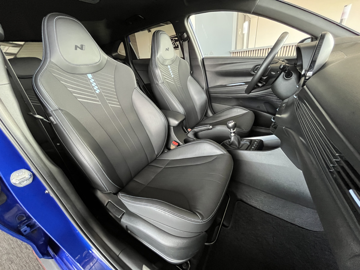 HYUNDAI I20 N 1,6 T-GDI 204 GPS CAMERA APPLE CARPLAY REGULATEUR LIMITEUR KEYLESS VIRTUAL COCKPIT DRIVE SELECT HIFI BOSE FULL LED DIFFERENTIEL A GLISSEMENT ETAT NEUF