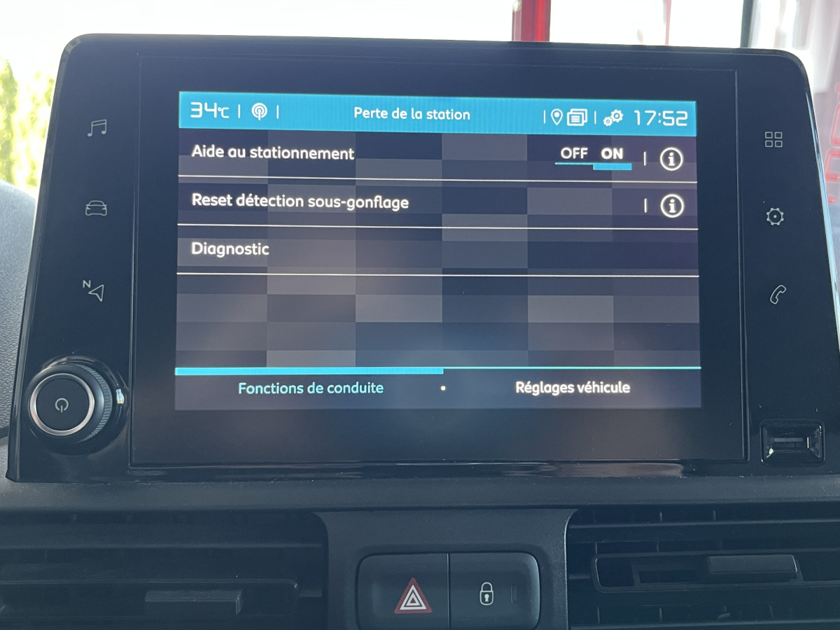 CITROEN BERLINGO VAN 1,5 HDI 130 EAT8  3 PLACES GPS ANDROID APPLE CAR PLAY KEYLESS  REGULATEUR LIMITEUR MODE ASPHALT PARK PILOT FEUX HALOGENE PORTES COULISSANTE EXCELLENT ETAT