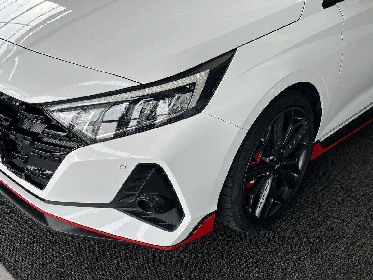 HYUNDAI I20 N 1,6 T-GDI 204 GPS CAMERA APPLE CARPLAY REGULATEUR LIMITEUR KEYLESS VIRTUAL COCKPIT DRIVE SELECT HIFI BOSE FULL LED DIFFERENTIEL A GLISSEMENT ETAT NEUF