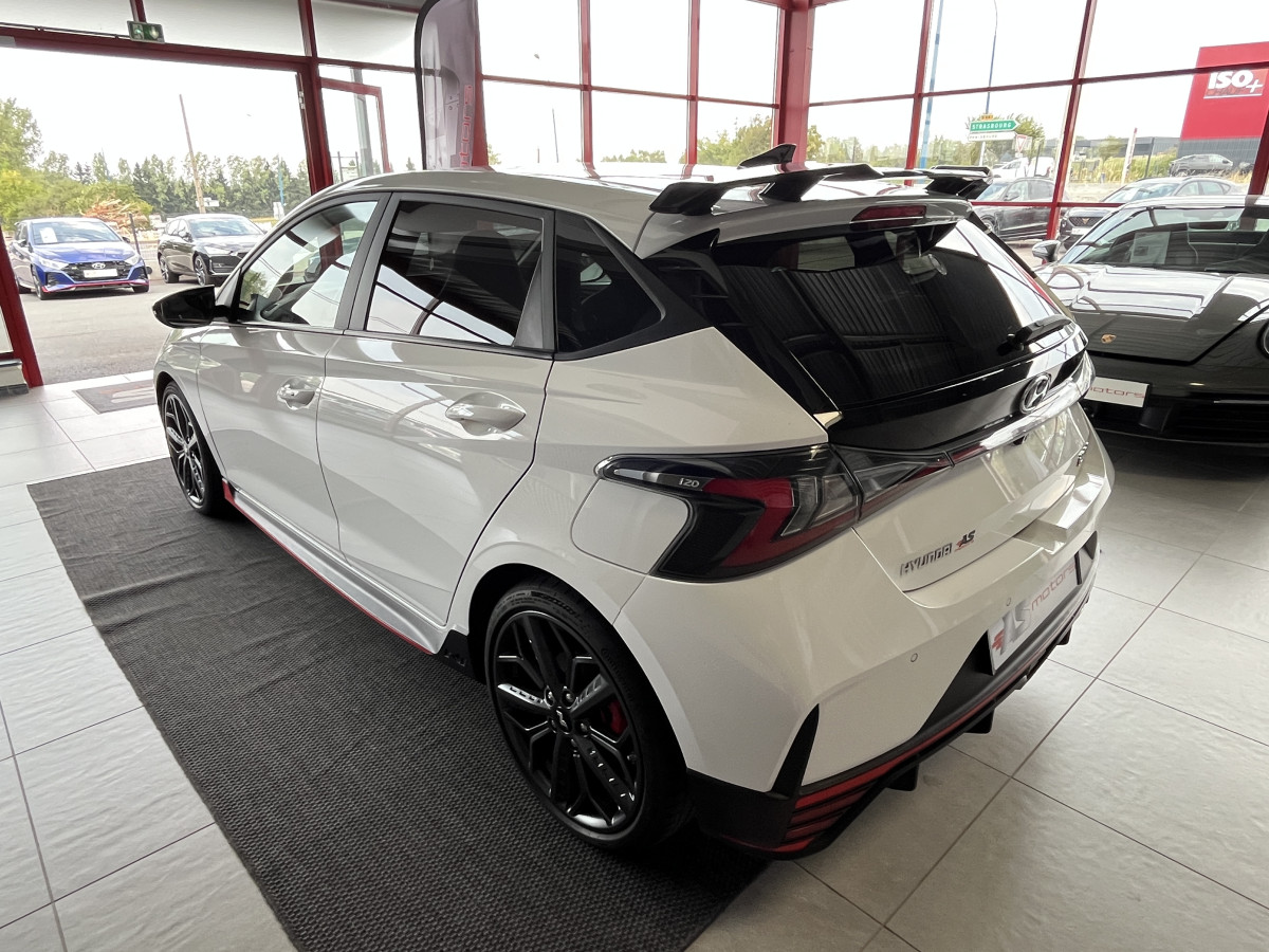 HYUNDAI I20 N 1,6 T-GDI 204 GPS CAMERA APPLE CARPLAY REGULATEUR LIMITEUR KEYLESS VIRTUAL COCKPIT DRIVE SELECT HIFI BOSE FULL LED DIFFERENTIEL A GLISSEMENT ETAT NEUF