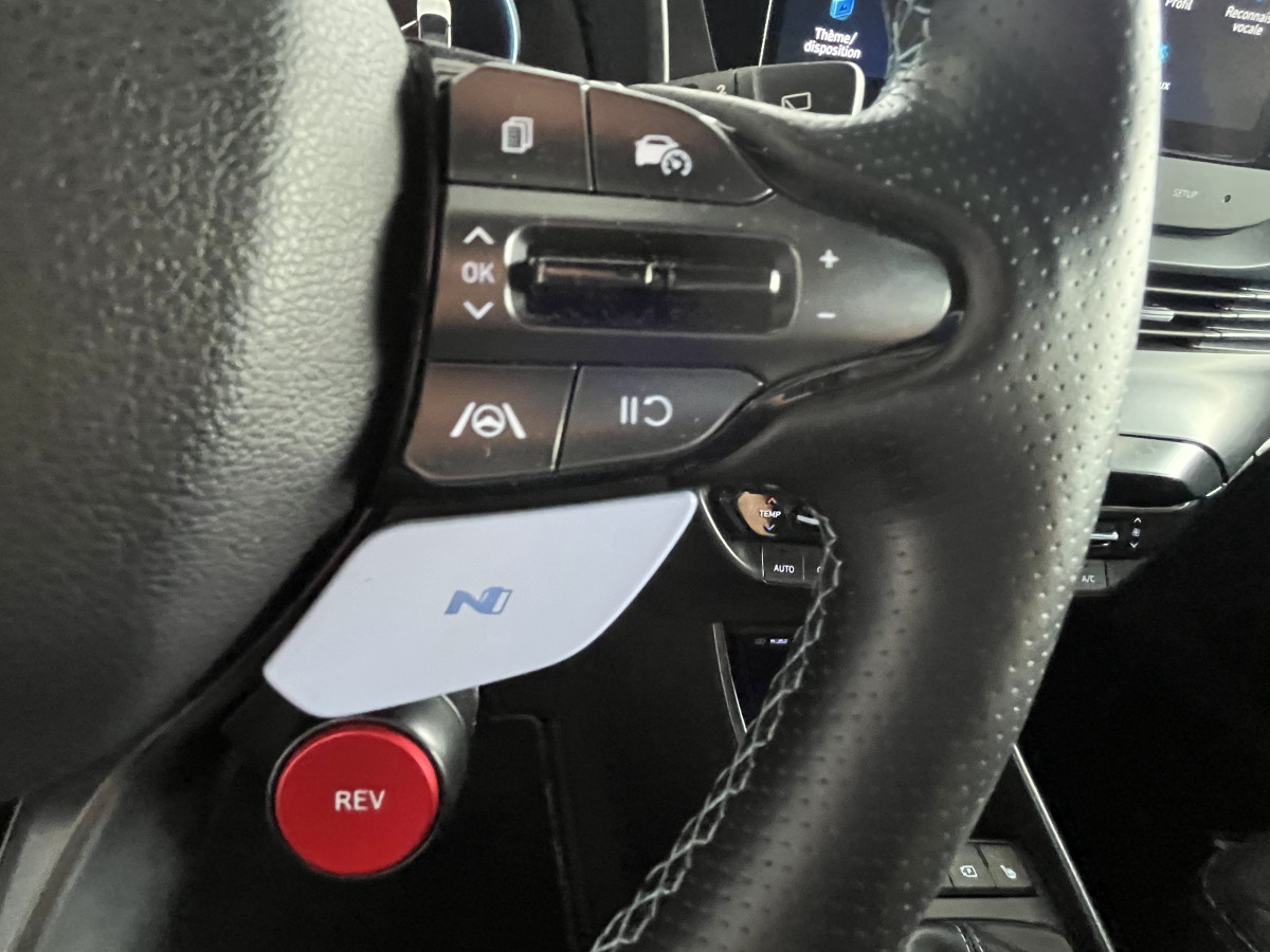 HYUNDAI I20 N 1,6 T-GDI 204 GPS CAMERA APPLE CARPLAY REGULATEUR LIMITEUR KEYLESS VIRTUAL COCKPIT DRIVE SELECT HIFI BOSE FULL LED DIFFERENTIEL A GLISSEMENT ETAT NEUF