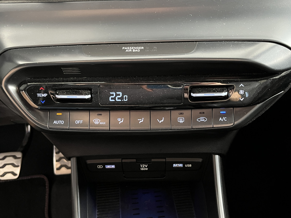 HYUNDAI I20 N 1,6 T-GDI 204 GPS CAMERA APPLE CARPLAY REGULATEUR LIMITEUR KEYLESS VIRTUAL COCKPIT DRIVE SELECT HIFI BOSE FULL LED DIFFERENTIEL A GLISSEMENT ETAT NEUF