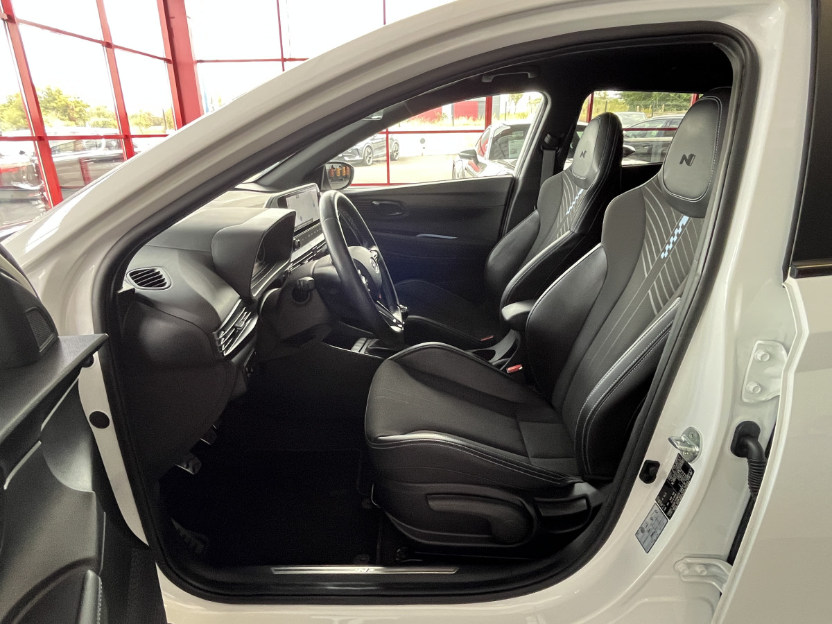 HYUNDAI I20 N 1,6 T-GDI 204 GPS CAMERA APPLE CARPLAY REGULATEUR LIMITEUR KEYLESS VIRTUAL COCKPIT DRIVE SELECT HIFI BOSE FULL LED DIFFERENTIEL A GLISSEMENT ETAT NEUF