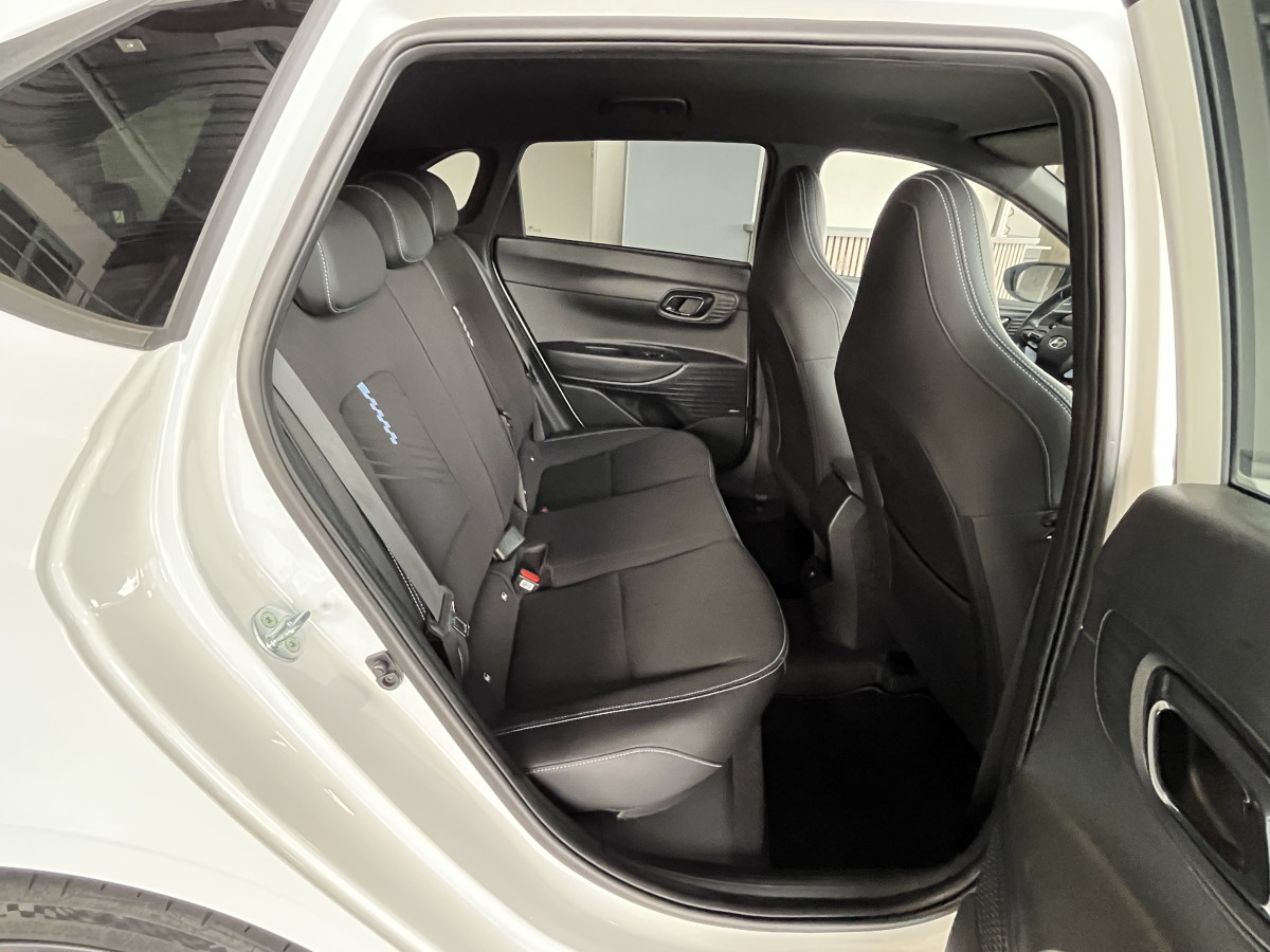 HYUNDAI I20 N 1,6 T-GDI 204 GPS CAMERA APPLE CARPLAY REGULATEUR LIMITEUR KEYLESS VIRTUAL COCKPIT DRIVE SELECT HIFI BOSE FULL LED DIFFERENTIEL A GLISSEMENT ETAT NEUF
