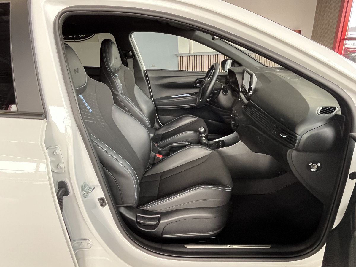 HYUNDAI I20 N 1,6 T-GDI 204 GPS CAMERA APPLE CARPLAY REGULATEUR LIMITEUR KEYLESS VIRTUAL COCKPIT DRIVE SELECT HIFI BOSE FULL LED DIFFERENTIEL A GLISSEMENT ETAT NEUF