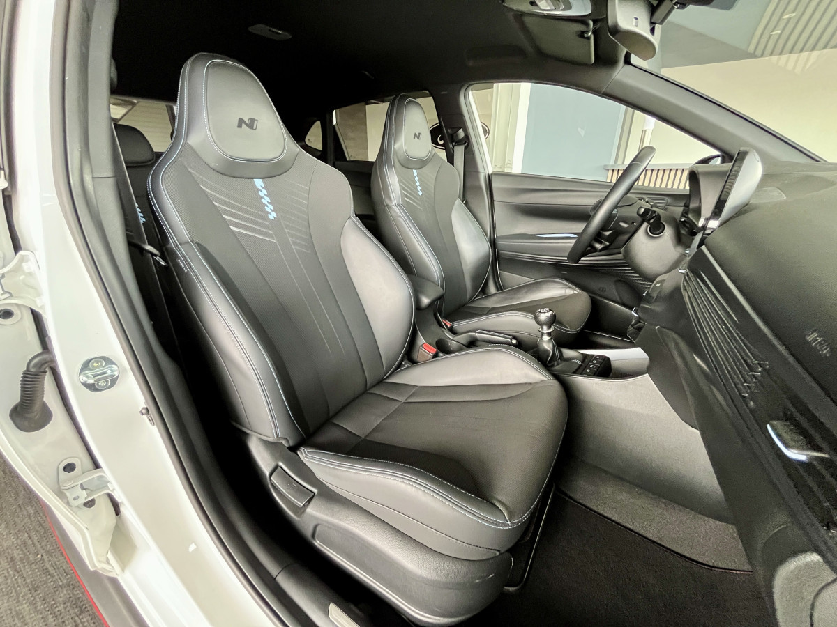 HYUNDAI I20 N 1,6 T-GDI 204 GPS CAMERA APPLE CARPLAY REGULATEUR LIMITEUR KEYLESS VIRTUAL COCKPIT DRIVE SELECT HIFI BOSE FULL LED DIFFERENTIEL A GLISSEMENT ETAT NEUF