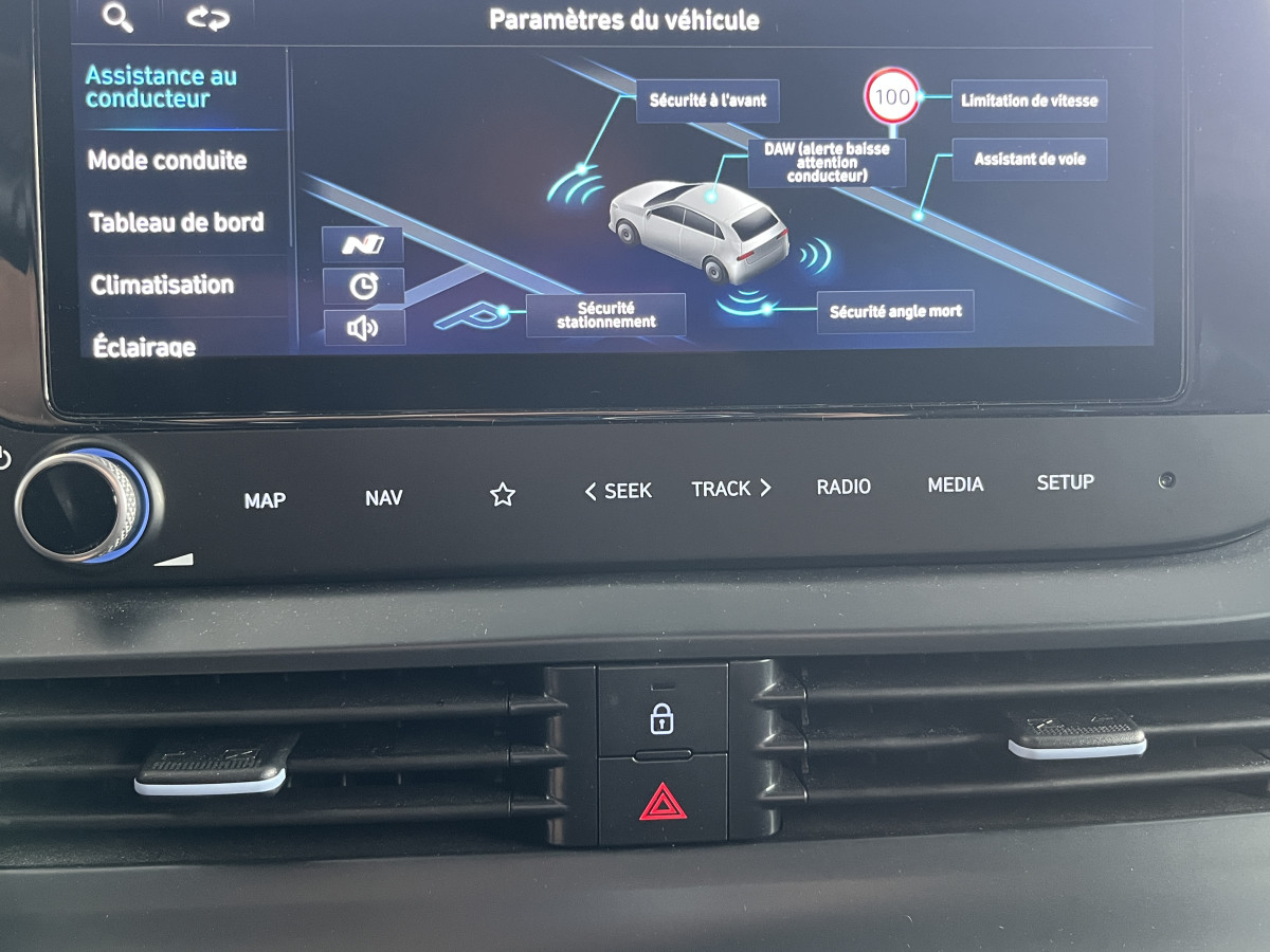 HYUNDAI I20 N 1,6 T-GDI 204 GPS CAMERA APPLE CARPLAY REGULATEUR LIMITEUR KEYLESS VIRTUAL COCKPIT DRIVE SELECT HIFI BOSE FULL LED DIFFERENTIEL A GLISSEMENT ETAT NEUF