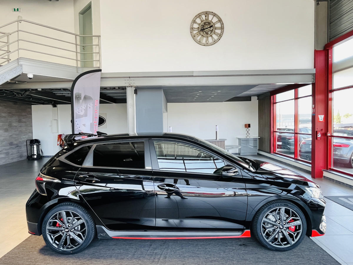 HYUNDAI I20 N 1,6 T-GDI 204 GPS CAMERA APPLE CARPLAY REGULATEUR LIMITEUR KEYLESS VIRTUAL COCKPIT DRIVE SELECT HIFI BOSE FULL LED DIFFERENTIEL A GLISSEMENT ETAT NEUF