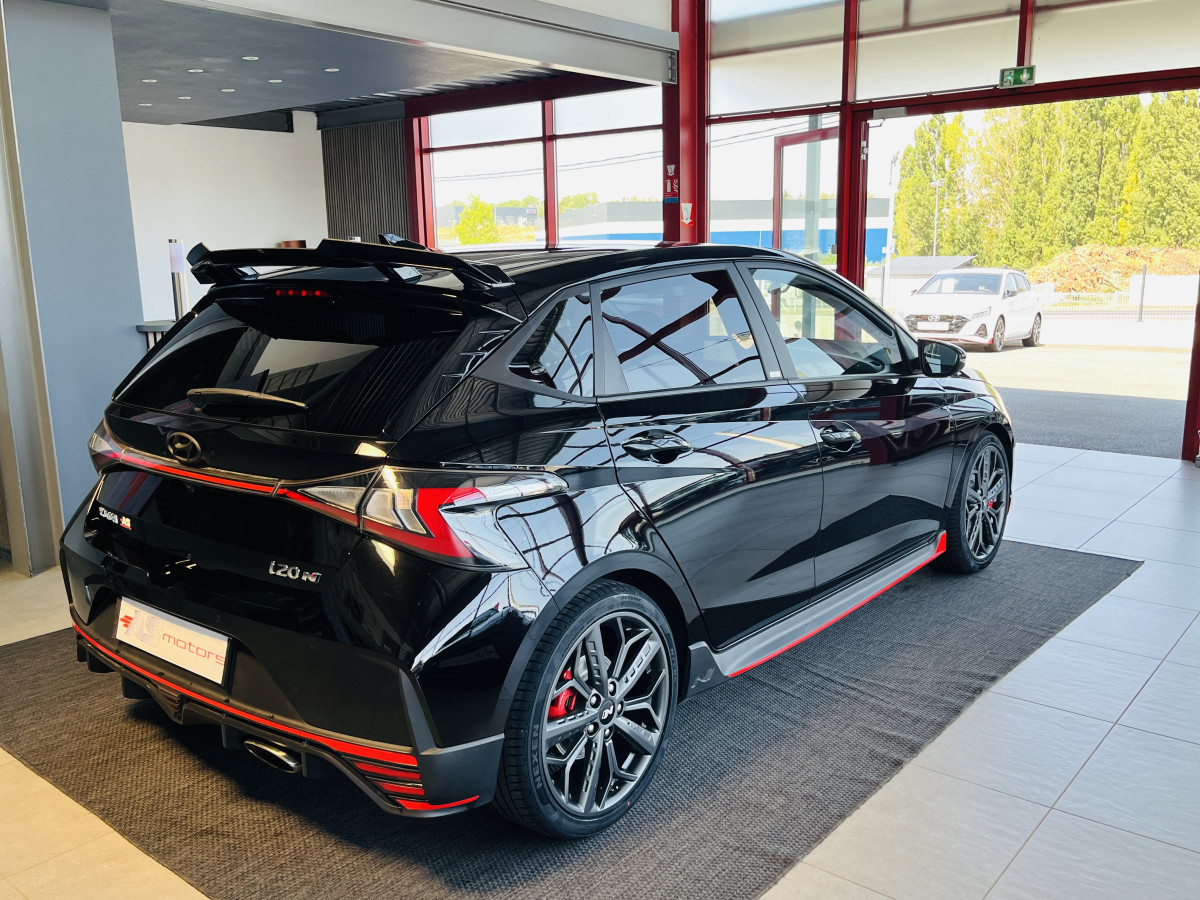 HYUNDAI I20 N 1,6 T-GDI 204 GPS CAMERA APPLE CARPLAY REGULATEUR LIMITEUR KEYLESS VIRTUAL COCKPIT DRIVE SELECT HIFI BOSE FULL LED DIFFERENTIEL A GLISSEMENT ETAT NEUF