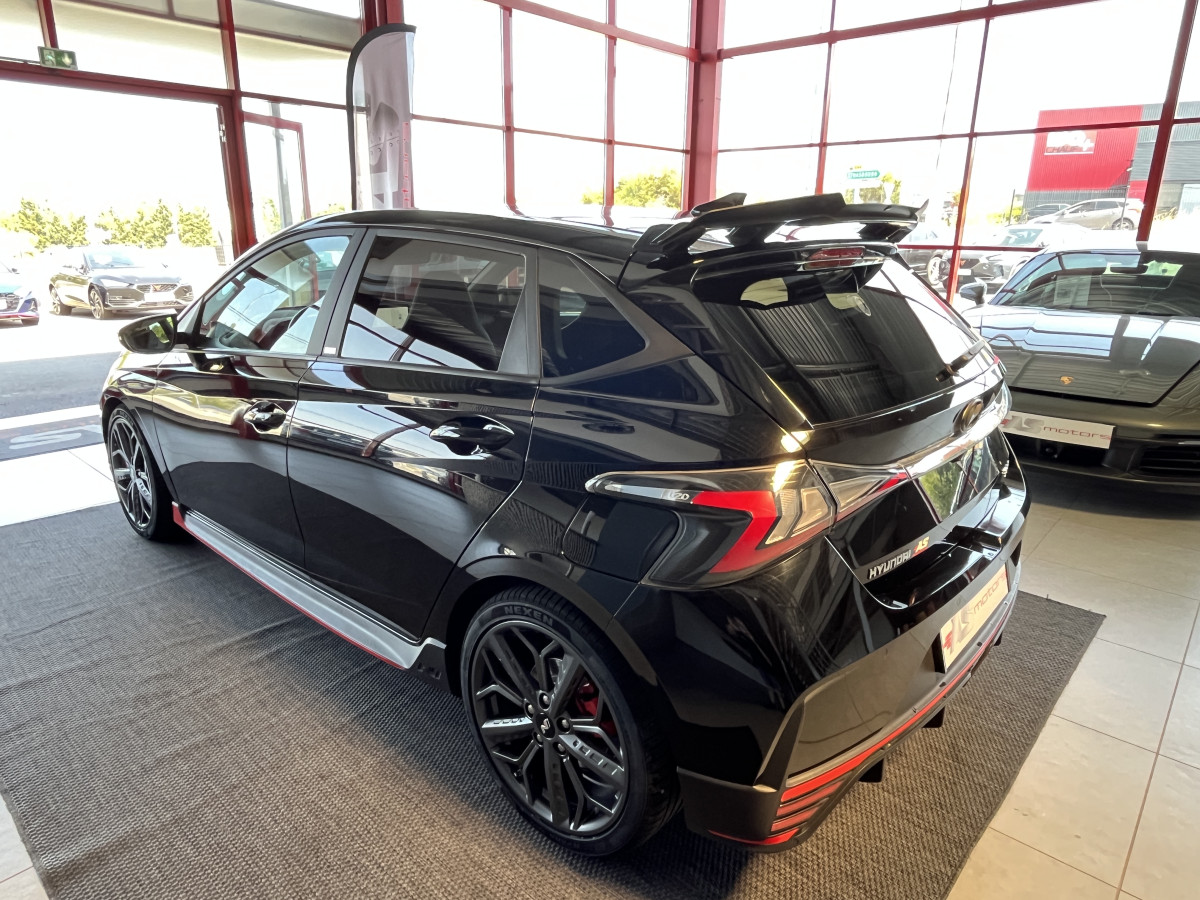 HYUNDAI I20 N 1,6 T-GDI 204 GPS CAMERA APPLE CARPLAY REGULATEUR LIMITEUR KEYLESS VIRTUAL COCKPIT DRIVE SELECT HIFI BOSE FULL LED DIFFERENTIEL A GLISSEMENT ETAT NEUF