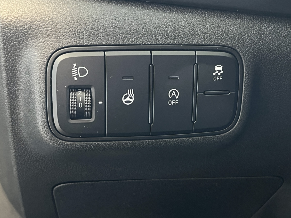 HYUNDAI I20 N 1,6 T-GDI 204 GPS CAMERA APPLE CARPLAY REGULATEUR LIMITEUR KEYLESS VIRTUAL COCKPIT DRIVE SELECT HIFI BOSE FULL LED DIFFERENTIEL A GLISSEMENT ETAT NEUF