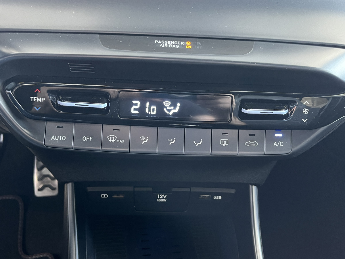 HYUNDAI I20 N 1,6 T-GDI 204 GPS CAMERA APPLE CARPLAY REGULATEUR LIMITEUR KEYLESS VIRTUAL COCKPIT DRIVE SELECT HIFI BOSE FULL LED DIFFERENTIEL A GLISSEMENT ETAT NEUF
