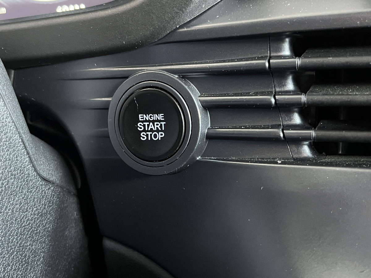 HYUNDAI I20 N 1,6 T-GDI 204 GPS CAMERA APPLE CARPLAY REGULATEUR LIMITEUR KEYLESS VIRTUAL COCKPIT DRIVE SELECT HIFI BOSE FULL LED DIFFERENTIEL A GLISSEMENT ETAT NEUF