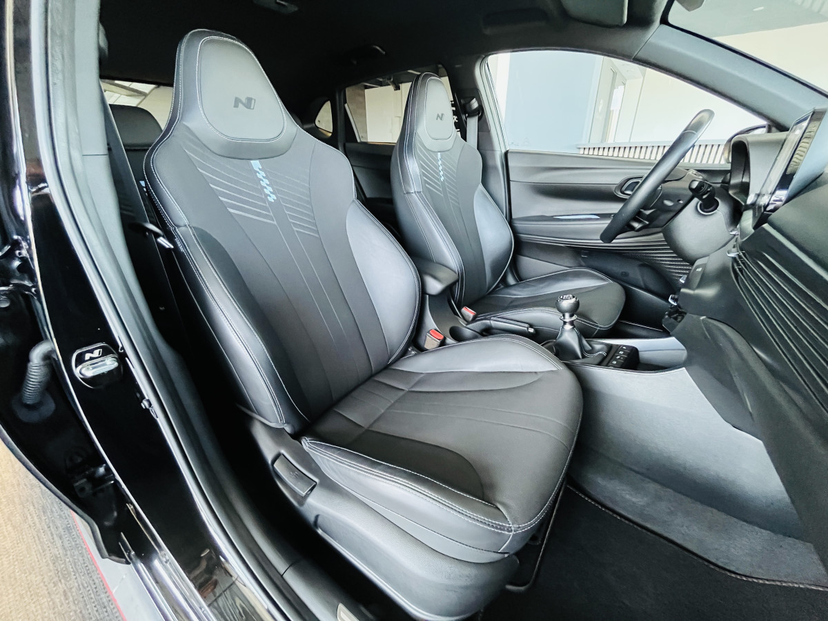 HYUNDAI I20 N 1,6 T-GDI 204 GPS CAMERA APPLE CARPLAY REGULATEUR LIMITEUR KEYLESS VIRTUAL COCKPIT DRIVE SELECT HIFI BOSE FULL LED DIFFERENTIEL A GLISSEMENT ETAT NEUF