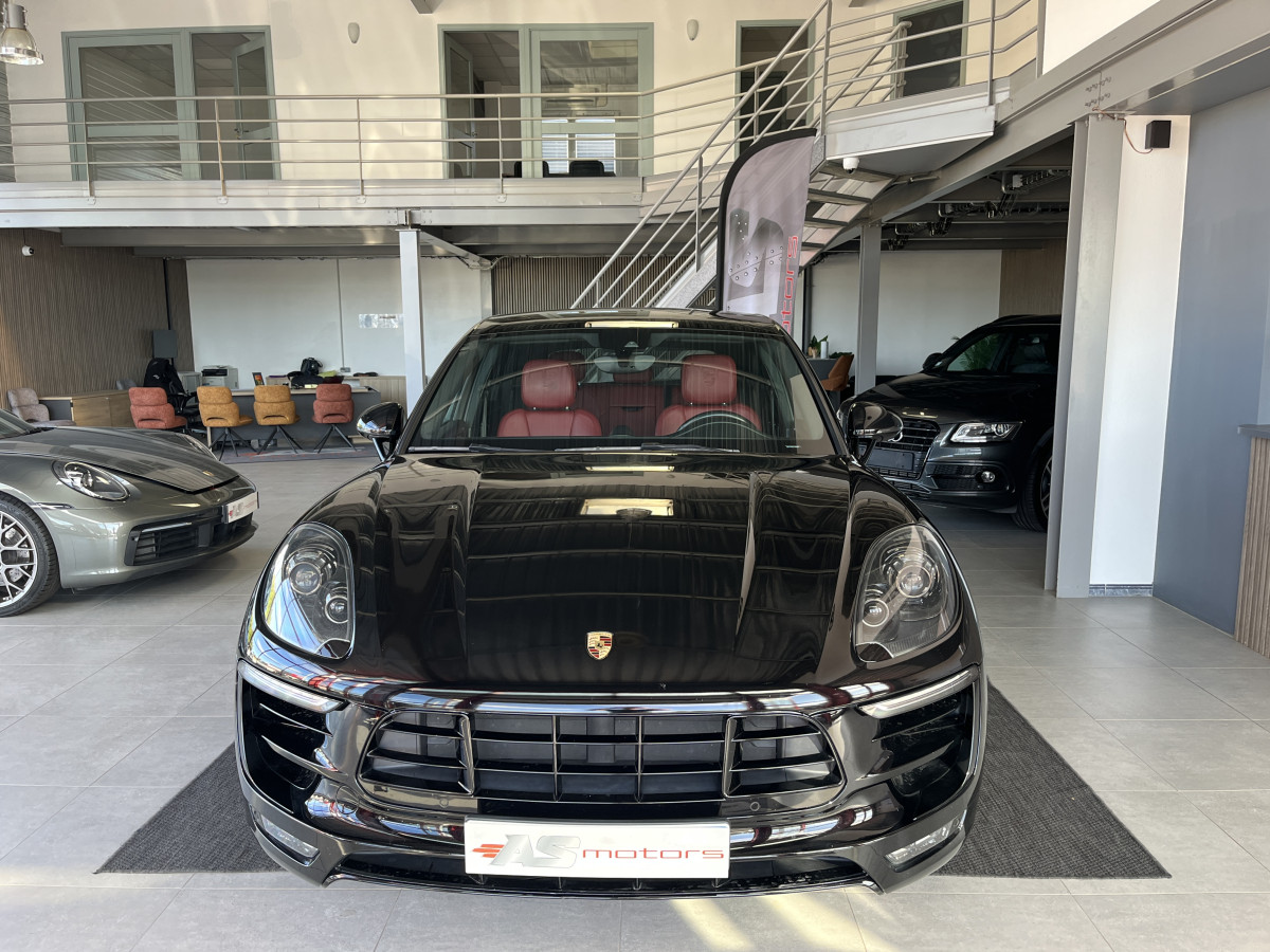 PORSCHE MACAN S DIESEL 3,0 V6 258 4X4 PDK  ATTELAGE GPS CAMERA PASM REGULATEUR HIFI BOSE BI-XENON PACK SPORT DESIGN MARCHE PIED PACK CHRONO SPORT PDLS PLUS PACK CONFORT JANTES TURBO 21