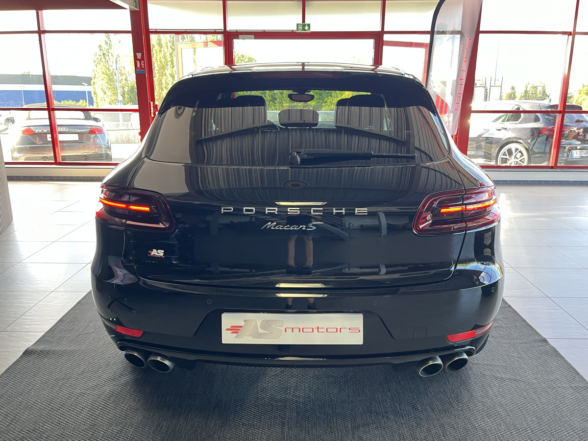 PORSCHE MACAN S DIESEL 3,0 V6 258 4X4 PDK  ATTELAGE GPS CAMERA PASM REGULATEUR HIFI BOSE BI-XENON PACK SPORT DESIGN MARCHE PIED PACK CHRONO SPORT PDLS PLUS PACK CONFORT JANTES TURBO 21