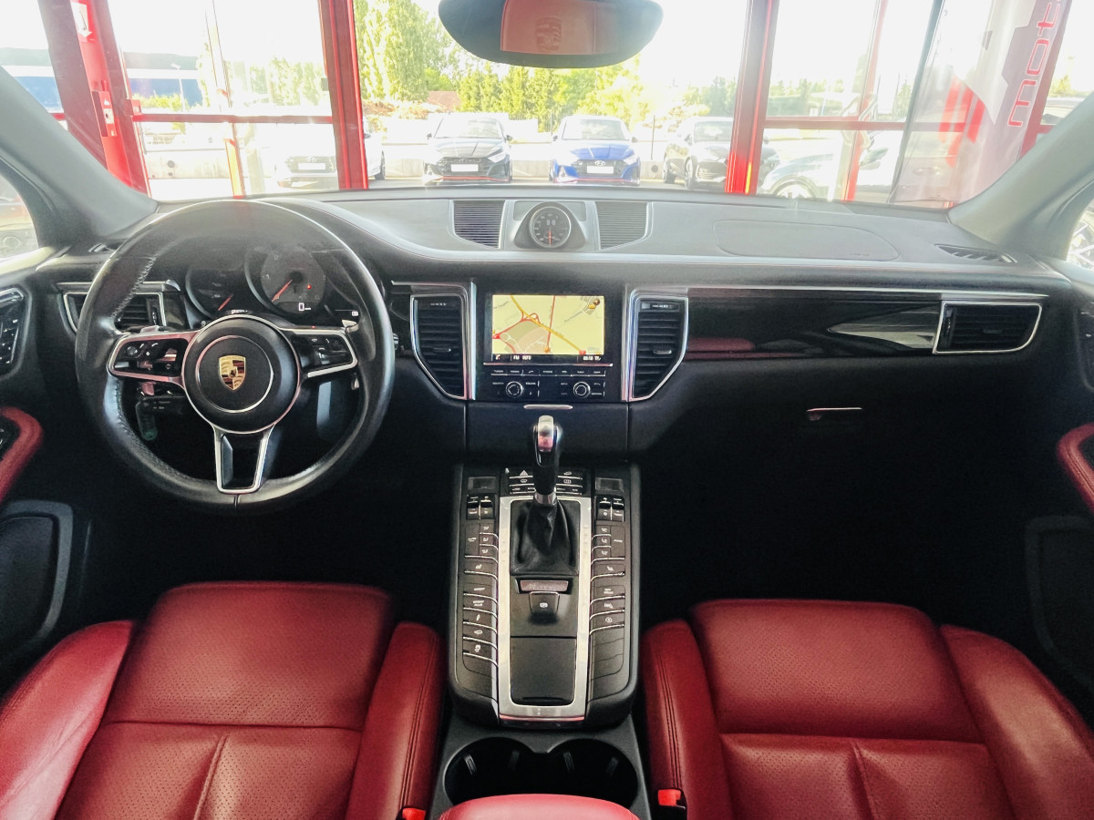 PORSCHE MACAN S DIESEL 3,0 V6 258 4X4 PDK  ATTELAGE GPS CAMERA PASM REGULATEUR HIFI BOSE BI-XENON PACK SPORT DESIGN MARCHE PIED PACK CHRONO SPORT PDLS PLUS PACK CONFORT JANTES TURBO 21