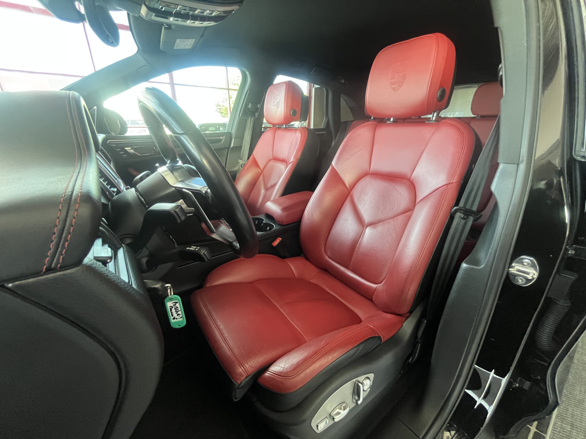 PORSCHE MACAN S DIESEL 3,0 V6 258 4X4 PDK  ATTELAGE GPS CAMERA PASM REGULATEUR HIFI BOSE BI-XENON PACK SPORT DESIGN MARCHE PIED PACK CHRONO SPORT PDLS PLUS PACK CONFORT JANTES TURBO 21