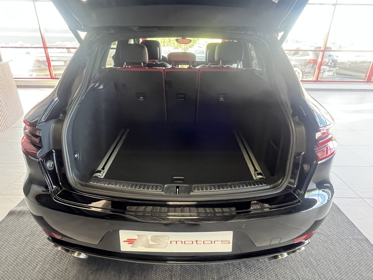 PORSCHE MACAN S DIESEL 3,0 V6 258 4X4 PDK  ATTELAGE GPS CAMERA PASM REGULATEUR HIFI BOSE BI-XENON PACK SPORT DESIGN MARCHE PIED PACK CHRONO SPORT PDLS PLUS PACK CONFORT JANTES TURBO 21