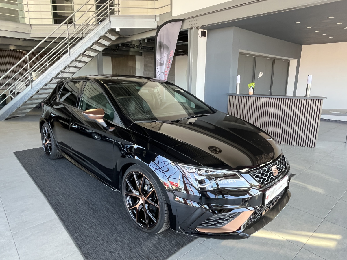 SEAT LEON CUPRA R 2,0 TSI 310 EDITION LIMLITED 799 EXEMPLAIRES GPS CAMERA DCC ACC  KEYLESS REGULATEUR ADAPTATIF SIEGES BAQUETS PACK ALCANTARA  DIVE PROFILE PACK CARBON APPLE CARPLAY FULL LED PARK PILOT HIFI BEATS JANTES 19 ETAT PROCHE DU NEUF