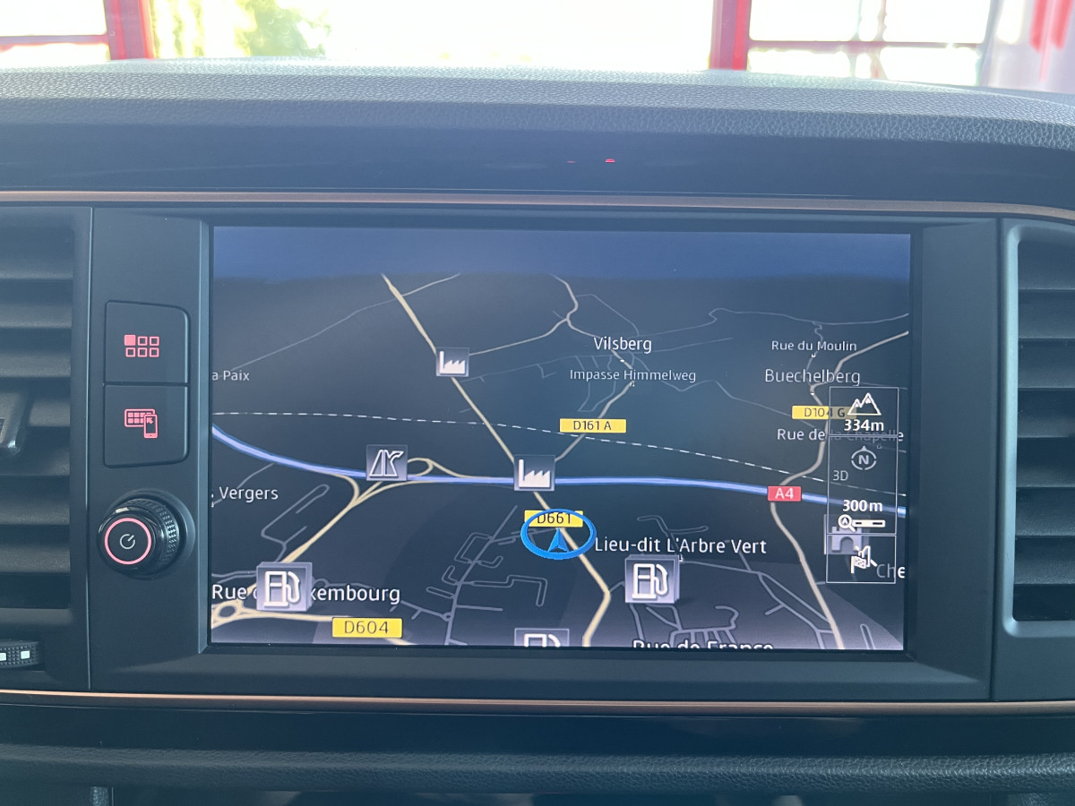 SEAT LEON CUPRA R 2,0 TSI 310 EDITION LIMLITED 799 EXEMPLAIRES GPS CAMERA DCC ACC  KEYLESS REGULATEUR ADAPTATIF SIEGES BAQUETS PACK ALCANTARA  DIVE PROFILE PACK CARBON APPLE CARPLAY FULL LED PARK PILOT HIFI BEATS JANTES 19 ETAT PROCHE DU NEUF