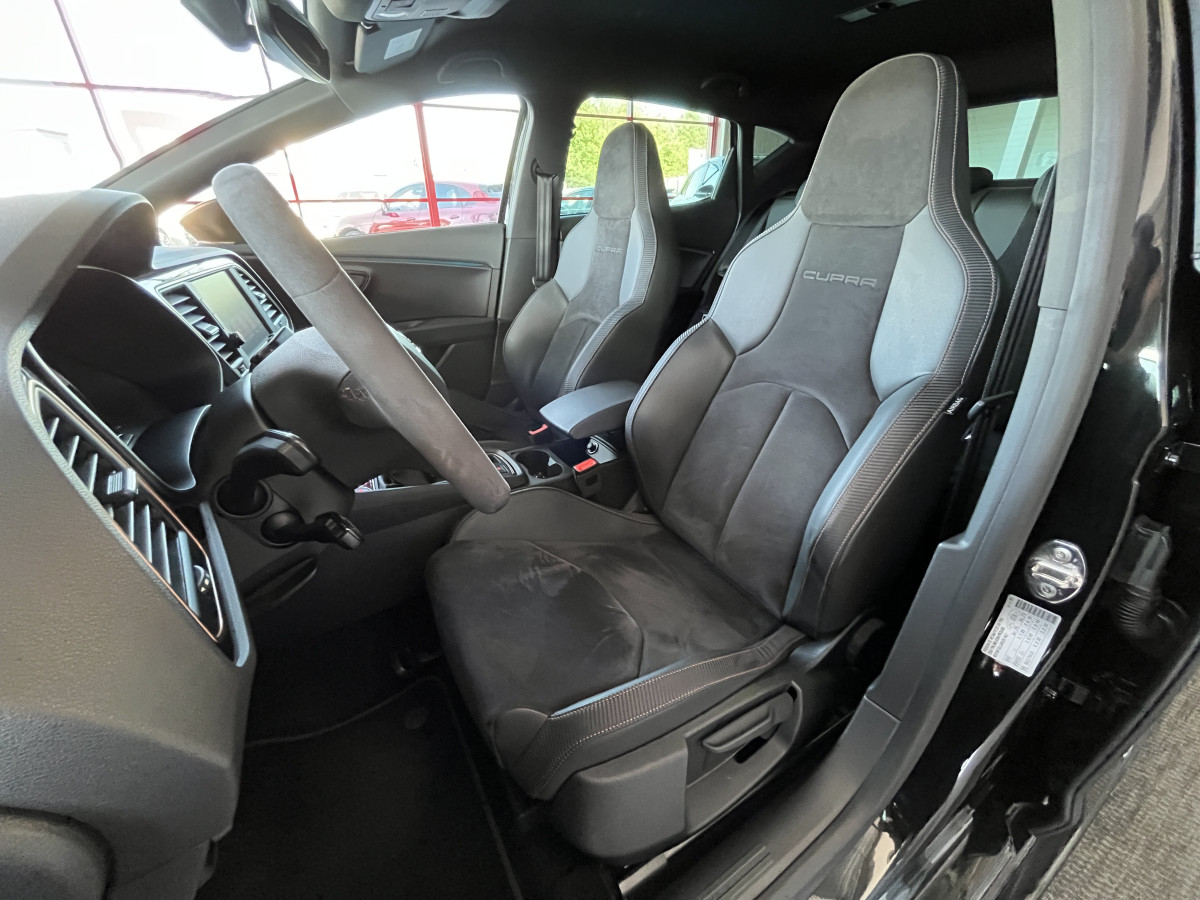 SEAT LEON CUPRA R 2,0 TSI 310 EDITION LIMLITED 799 EXEMPLAIRES GPS CAMERA DCC ACC  KEYLESS REGULATEUR ADAPTATIF SIEGES BAQUETS PACK ALCANTARA  DIVE PROFILE PACK CARBON APPLE CARPLAY FULL LED PARK PILOT HIFI BEATS JANTES 19 ETAT PROCHE DU NEUF