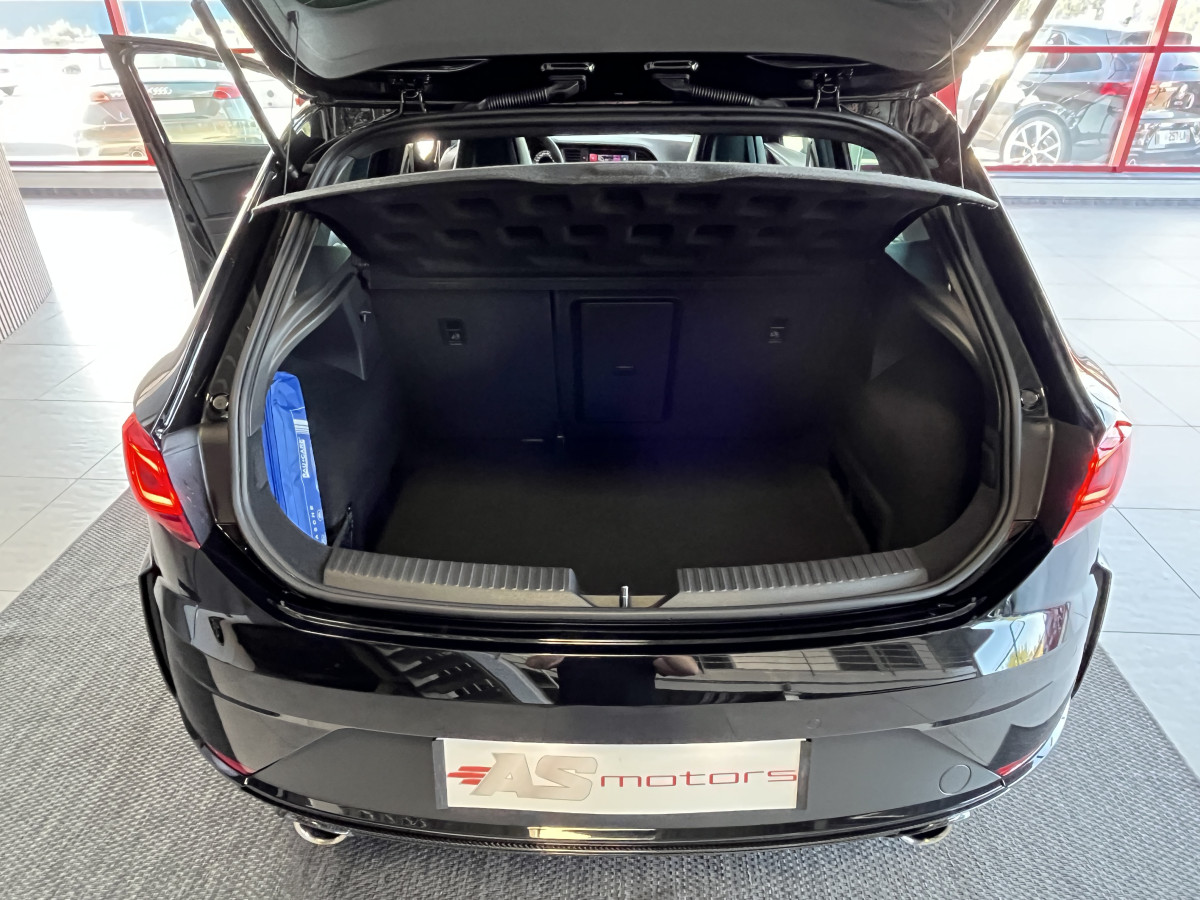SEAT LEON CUPRA R 2,0 TSI 310 EDITION LIMLITED 799 EXEMPLAIRES GPS CAMERA DCC ACC  KEYLESS REGULATEUR ADAPTATIF SIEGES BAQUETS PACK ALCANTARA  DIVE PROFILE PACK CARBON APPLE CARPLAY FULL LED PARK PILOT HIFI BEATS JANTES 19 ETAT PROCHE DU NEUF
