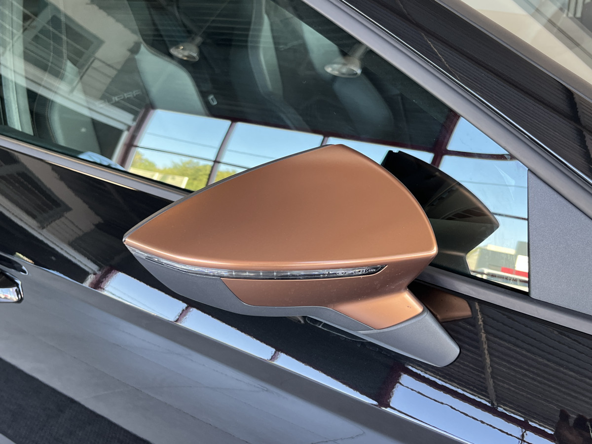 SEAT LEON CUPRA R 2,0 TSI 310 EDITION LIMLITED 799 EXEMPLAIRES GPS CAMERA DCC ACC  KEYLESS REGULATEUR ADAPTATIF SIEGES BAQUETS PACK ALCANTARA  DIVE PROFILE PACK CARBON APPLE CARPLAY FULL LED PARK PILOT HIFI BEATS JANTES 19 ETAT PROCHE DU NEUF