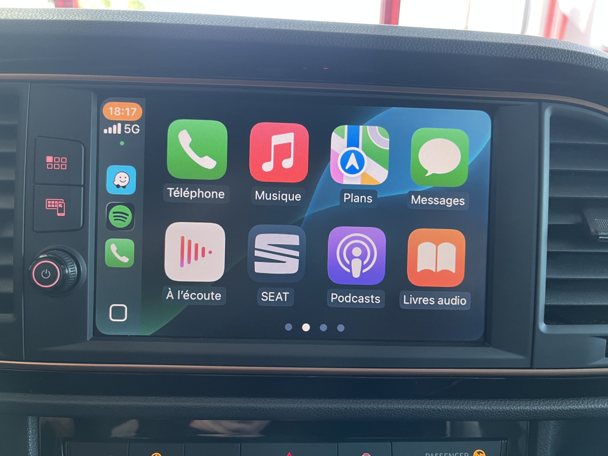 SEAT LEON CUPRA R 2,0 TSI 310 EDITION LIMLITED 799 EXEMPLAIRES GPS CAMERA DCC ACC  KEYLESS REGULATEUR ADAPTATIF SIEGES BAQUETS PACK ALCANTARA  DIVE PROFILE PACK CARBON APPLE CARPLAY FULL LED PARK PILOT HIFI BEATS JANTES 19 ETAT PROCHE DU NEUF